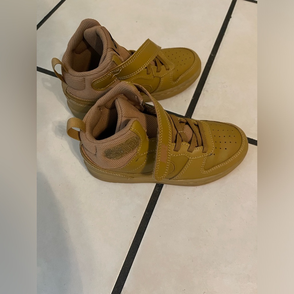 Nike high top Kids Air force 1’s